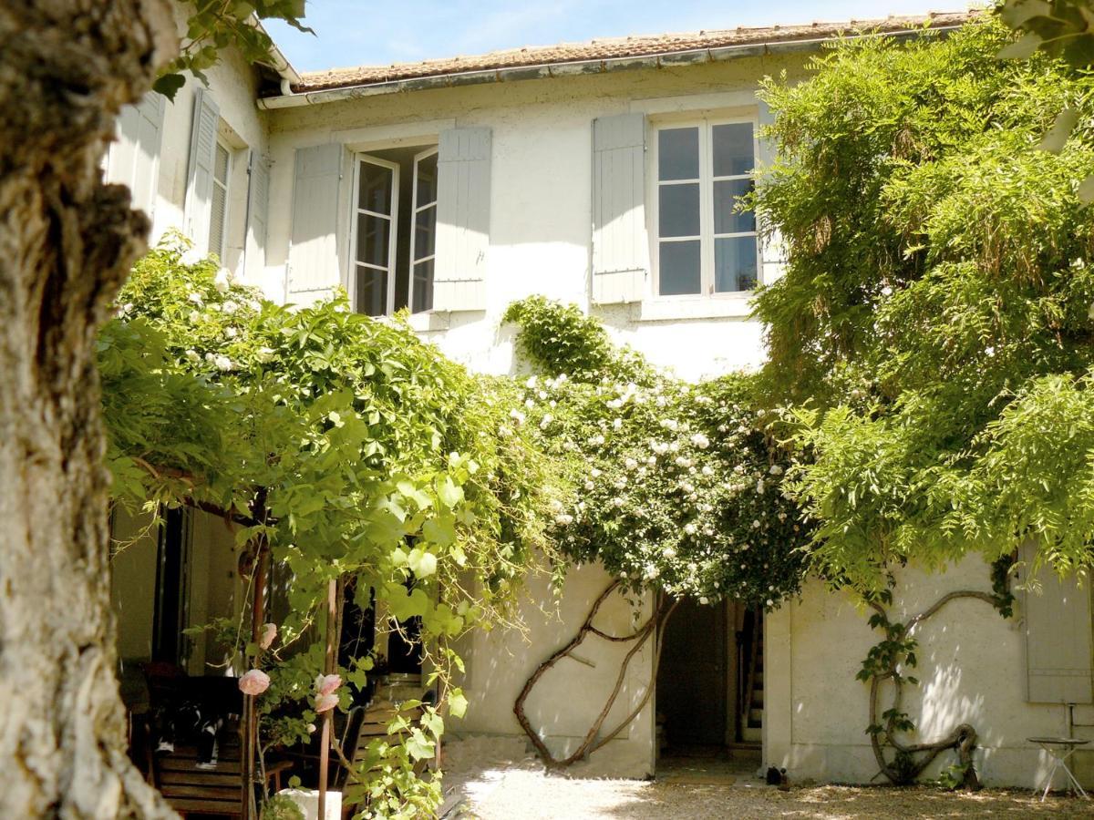 איל-סור-לה-סורג Maison Piloni מראה חיצוני תמונה